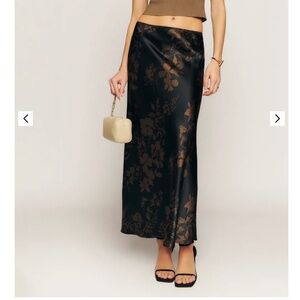 Reformation Layla Silk Skirt Night Garden - Size 10